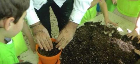 Ν. Λυγερός: Διάλεξη και ενσωμάτωση ζεόλιθου στο 17ο Νηπιαγωγείο Καβάλας