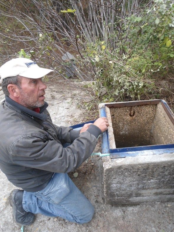 Καθαρισμός δεξαμενής με ζεόλιθο Κοτζιάς Φέρες Έβρου.