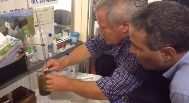 Νίκος Λυγερός - Μέτρηση της οξύτητας σε έξτρα παρθένο Ζεόλαδο.