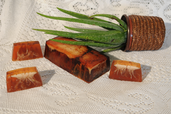 Σαπούνι Ζεόλιθος -- Αλόη - Τροπική Βανίλια - Ζεόλιθος.