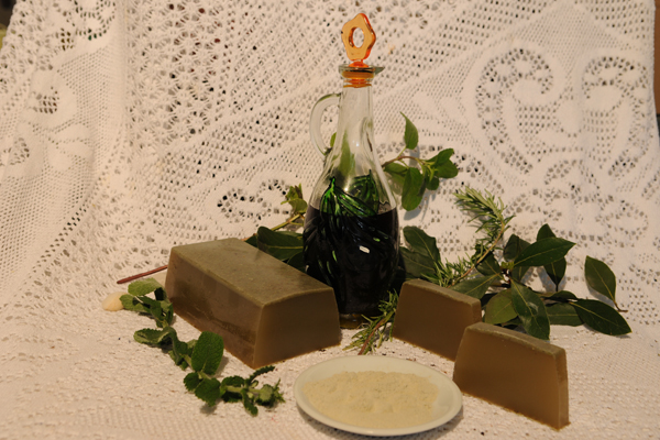 Σαπούνι Ζεόλιθος -- Δενδρολίβανο - Ζεόλιθος.